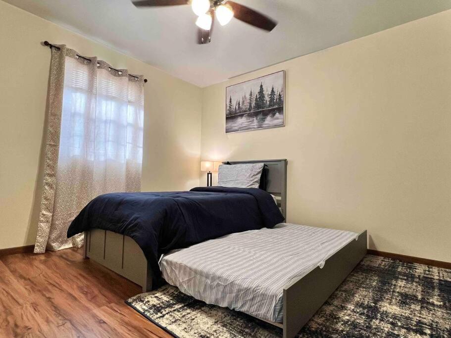 Beautiful 2Br Apartment. Black-Out Curtains Peoria Eksteriør bilde